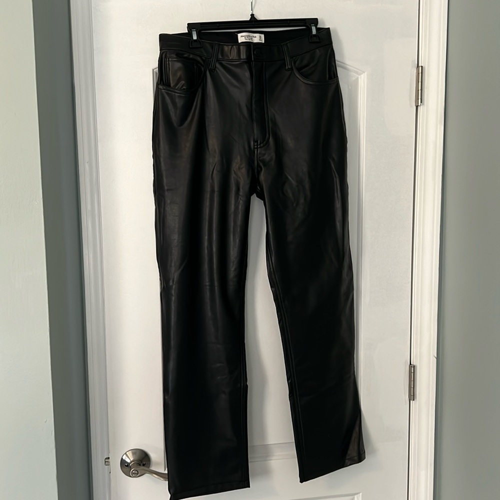 Abercrombie 90s straight ultra high rise